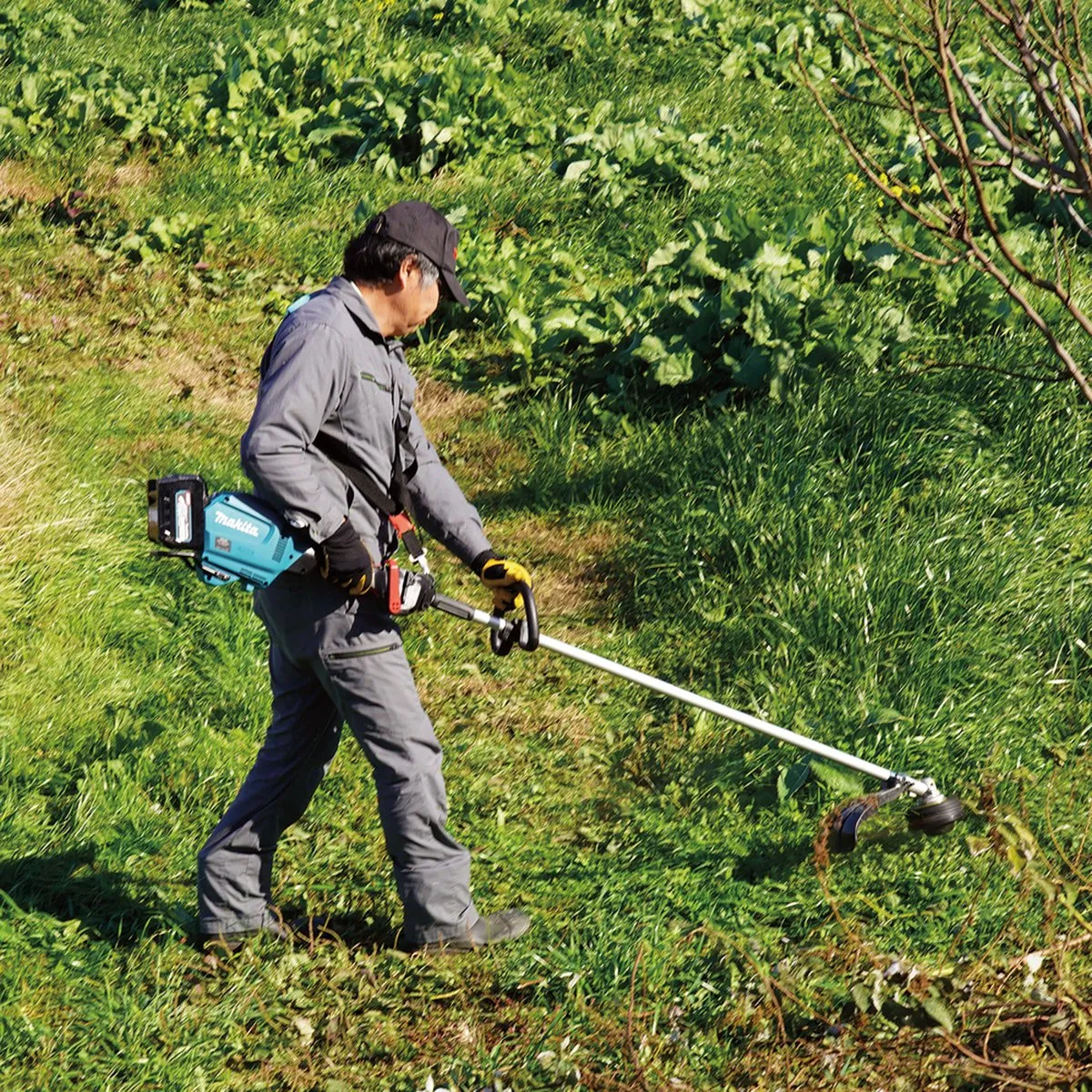 Makita UR014GZ Accu Bosmaaier D-greep XGT 40V Max