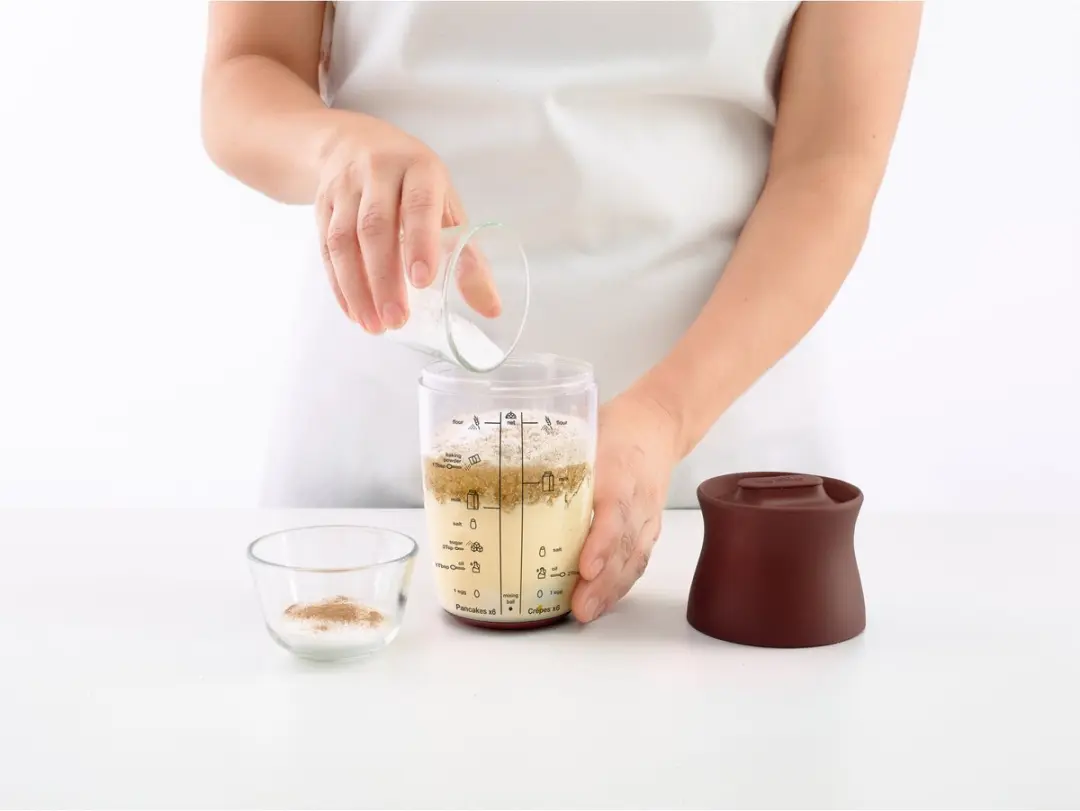 Lékué Beslagshaker 9cm - 0,5L Brown