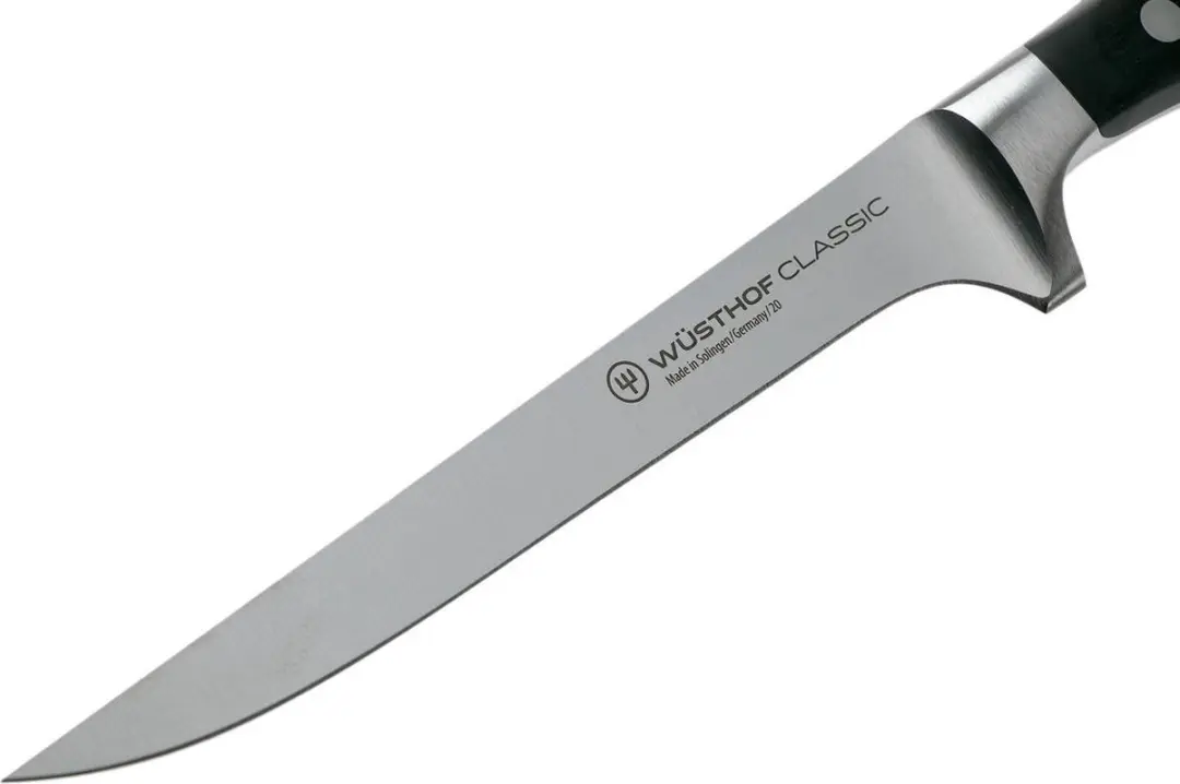 Wusthof Classic Uitbeenmes 16cm - Zwart