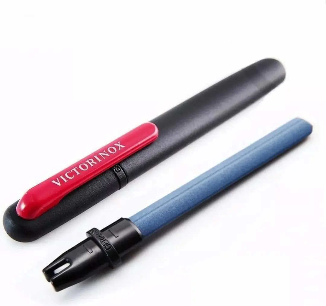 Victorinox Dual Zakmessenscherper Keramiek