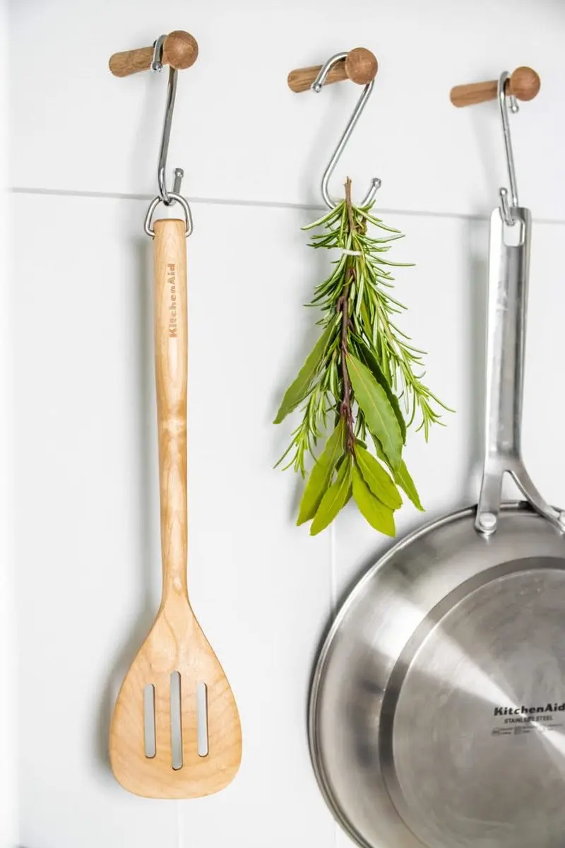 KitchenAid Spatel met Sleuven 35cm - Berkenhout