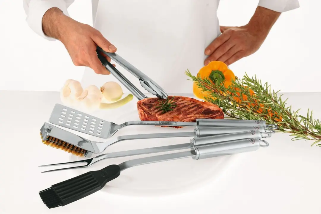Rösle Locking Tongs 40cm - Roestvrijstaal - afbeelding 6 van 6