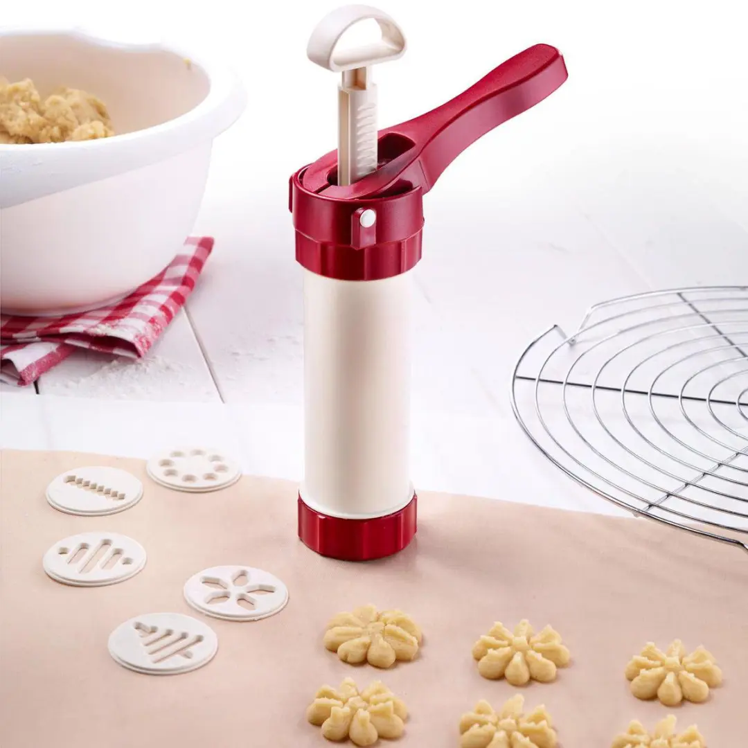 Westmark Koekpers Luxus 225ml - 6 Sjablonen & Mondstukken - Wit/Rood