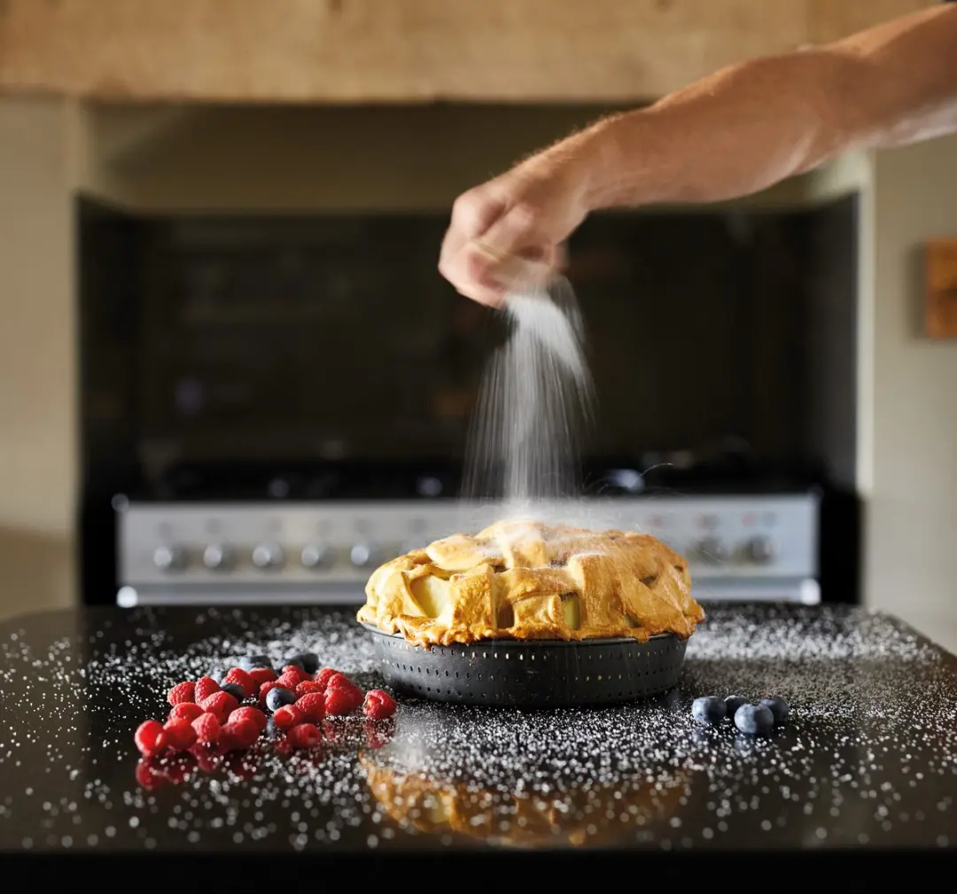 MasterClass Crusty Bake Diepe Bakvorm 23cm - 1mm Koolstofstaal - Zwart