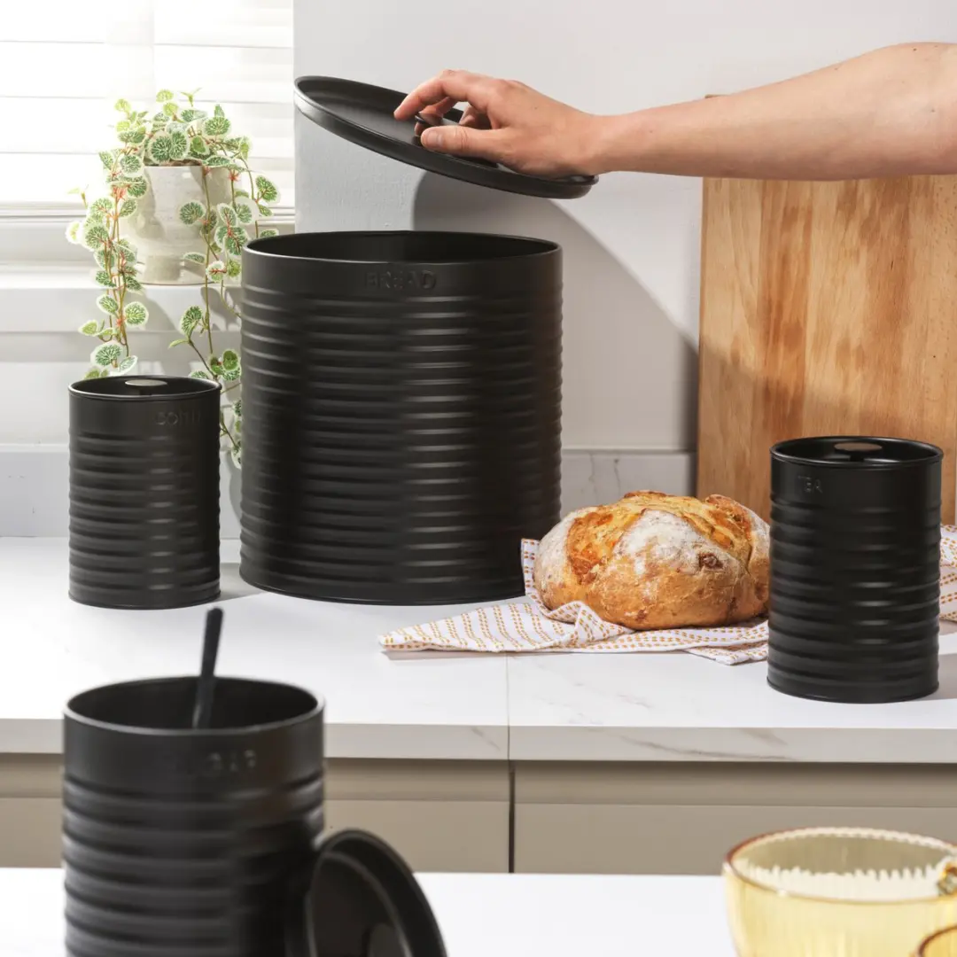 Russell Hobbs Ribbed Broodtrommel & 3 Blikken RH03313MB - Zwart