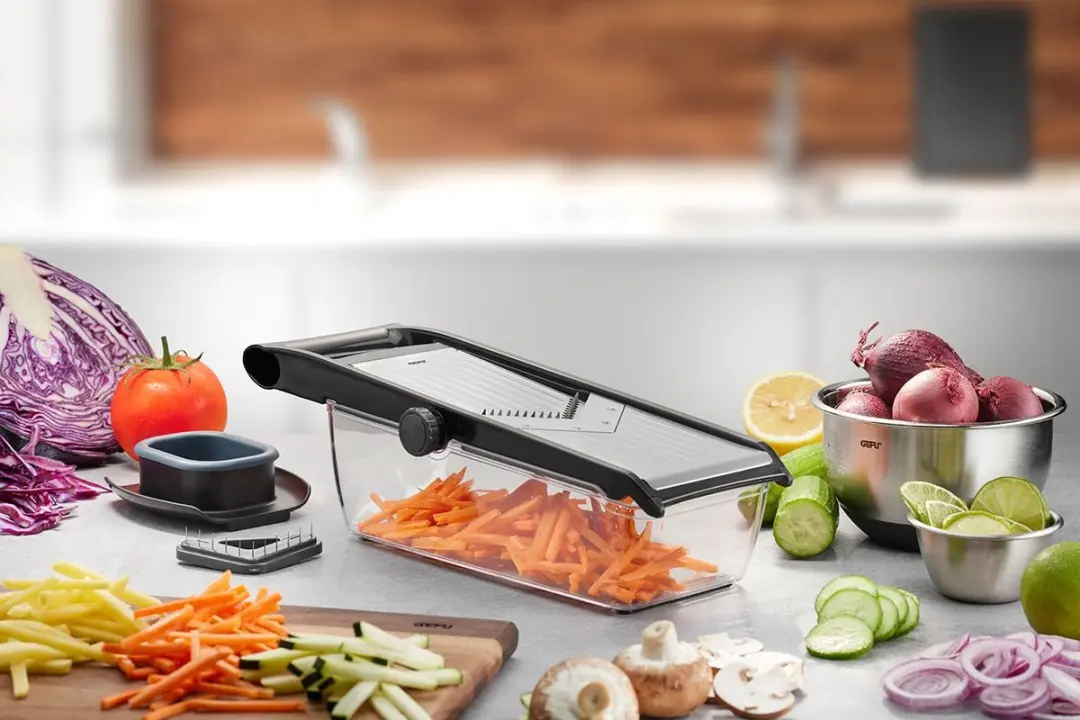 GEFU Julienne V-Slicer COLLECT - RVS/Zwart/Transparant