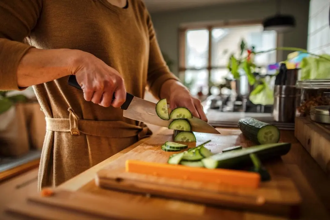 Fiskars Functional Form Bamboe Broodsnijplank - Zwart