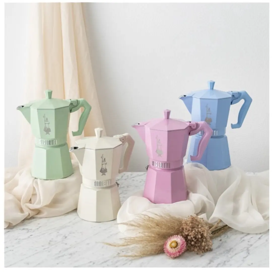 Bialetti Moka Exclusive 9060 Moka Express - 6 Kopjes - Crème