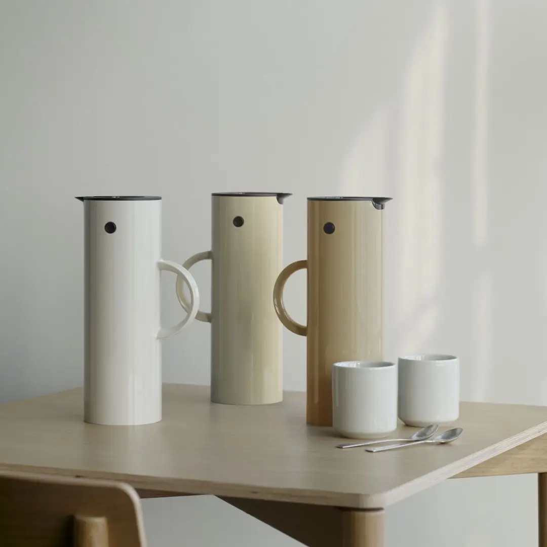 Stelton Em77 Thermoskan 1L - Warm Sand