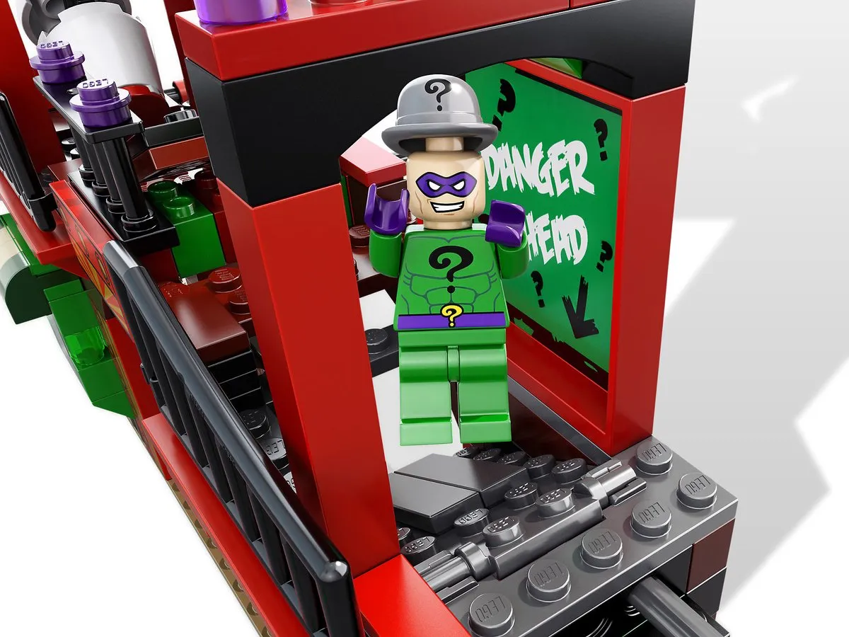 LEGO Super Heroes The Dynamic Duo Funhouse Escape - 358 Stukken - 5 Minifiguren