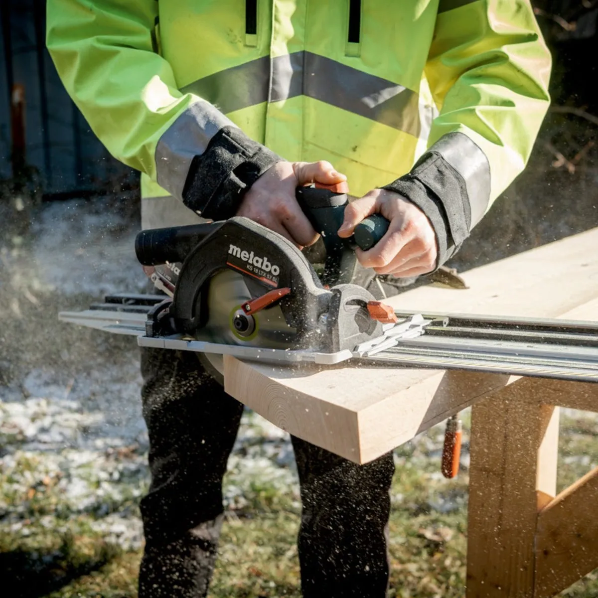 Metabo KS 18 LTX 57 BL Accucirkelzaag 165mm - met KFS 44 Zaagrail 440mm