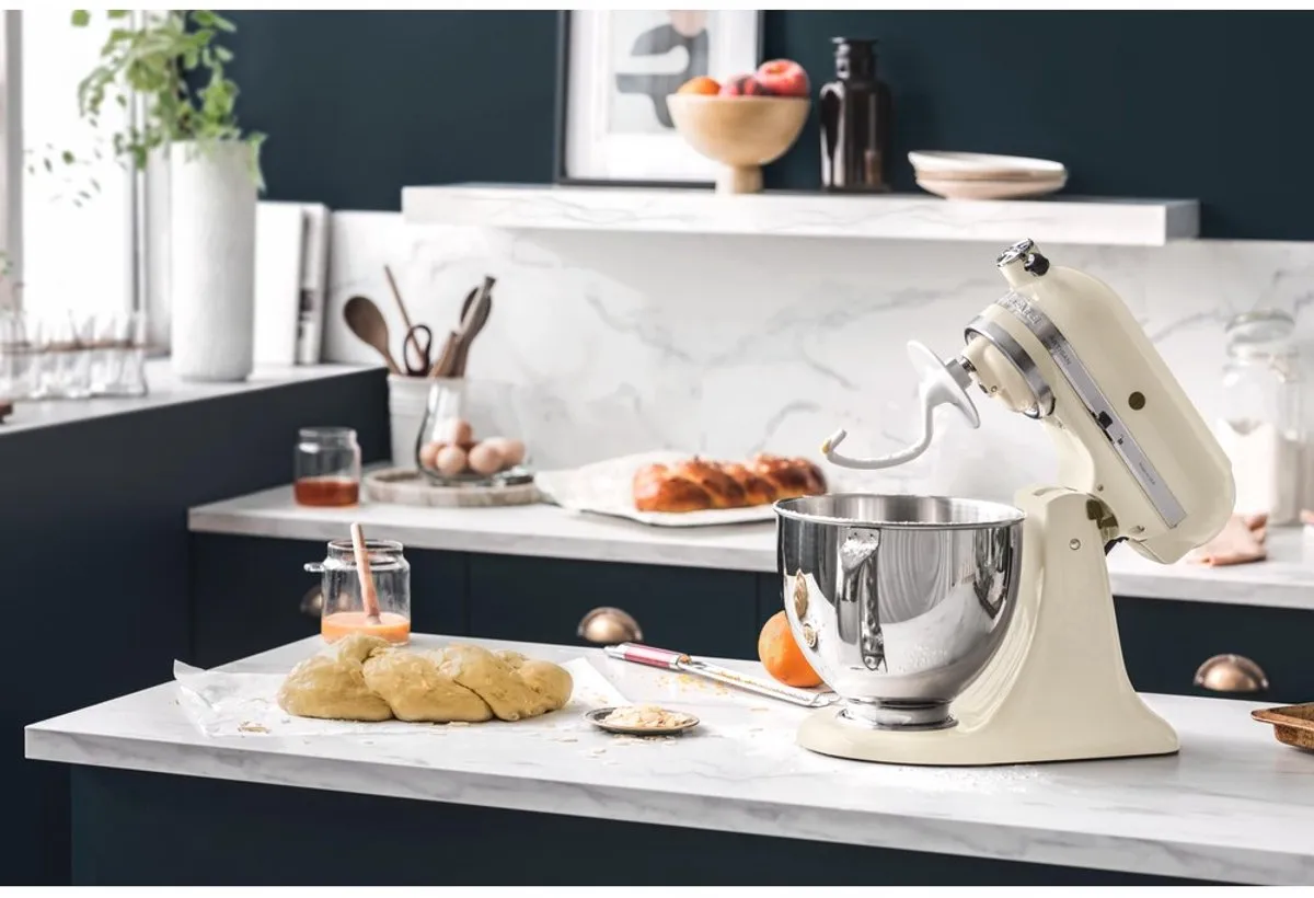 Kitchenaid Artisan KSM185 standmixer amandelwit