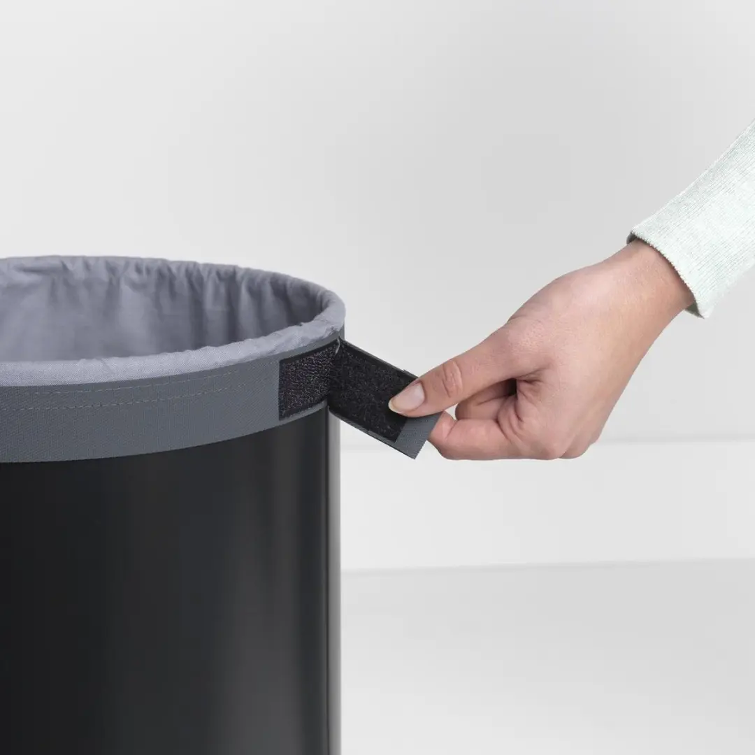 Brabantia Wasmand 35L Matt Black/Kurken deksel - 120008