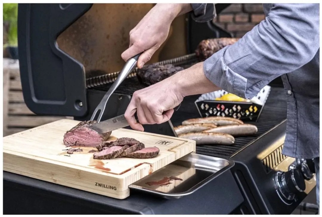 Zwilling BBQ+ 2-in-1 Snijplank 39x20cm - Hout/Metalen Lade