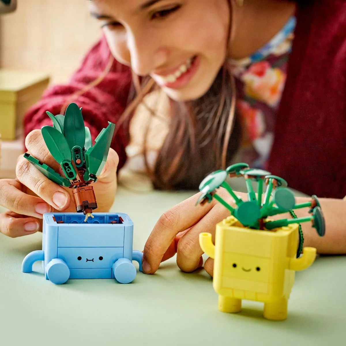 LEGO Botanicals Vrolijke Plantjes 10349 - 217 Stukken - Meerkleurig