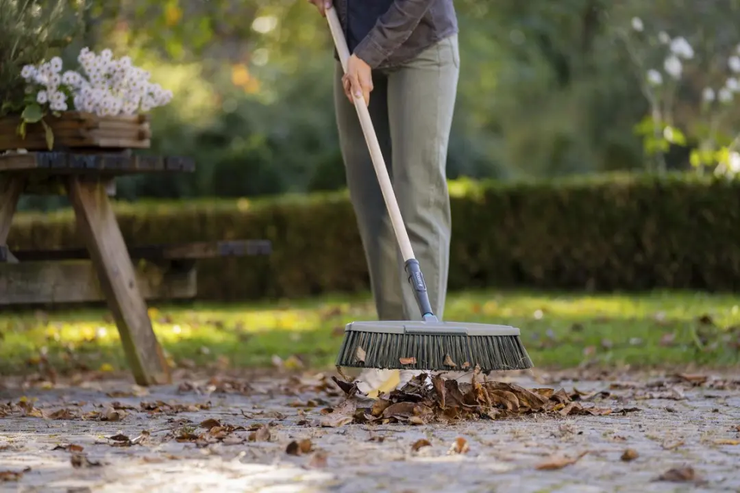 Gardena PureLine Straatbezem 17311-20.000.00 - Donkergrijs