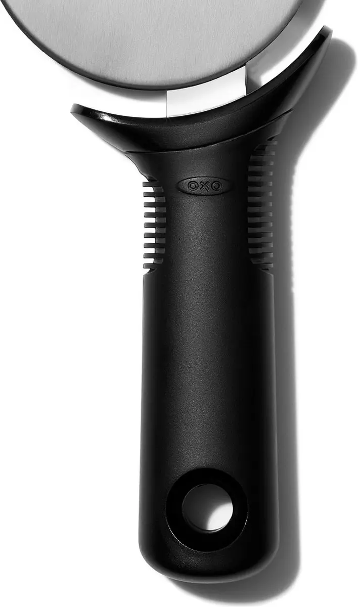OXO Pizzasnijder met duimbeschermer - Zwart