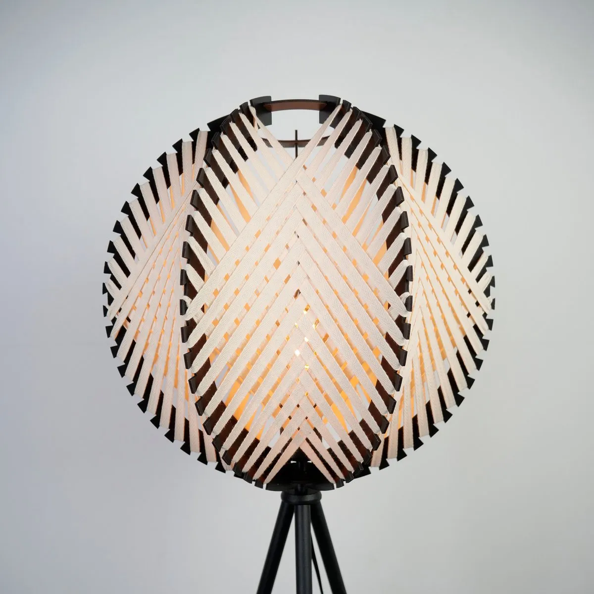 Eglo Waverton Vloerlamp E27 143cm - Zwart/Wit