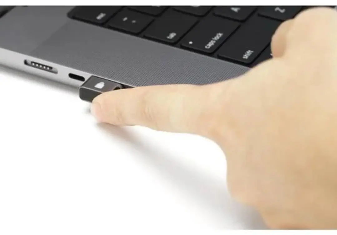 Kensington VeriMark Guard 2.1 USB-C Vingerprint Sleutel K65051WW - Zwart