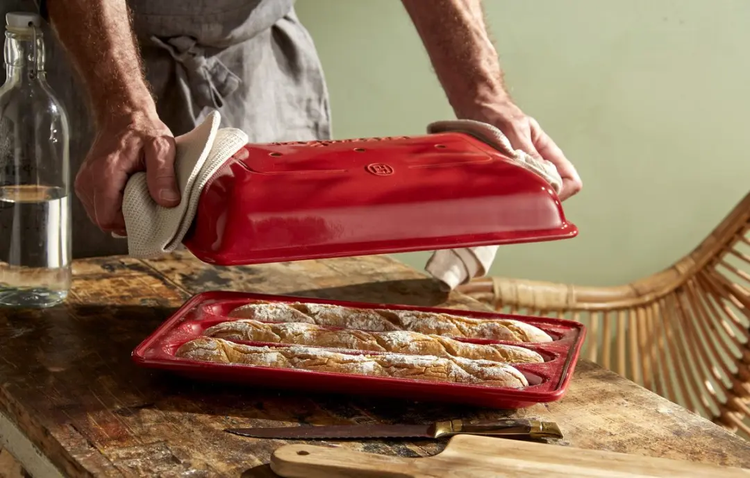 Emile Henry Grand Cru Baguettesvorm 390x240mm - Rood