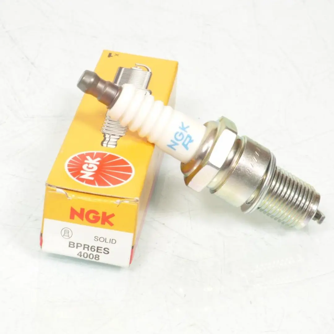 NGK BPR6ES-SOLID Bougie Moto - Wit