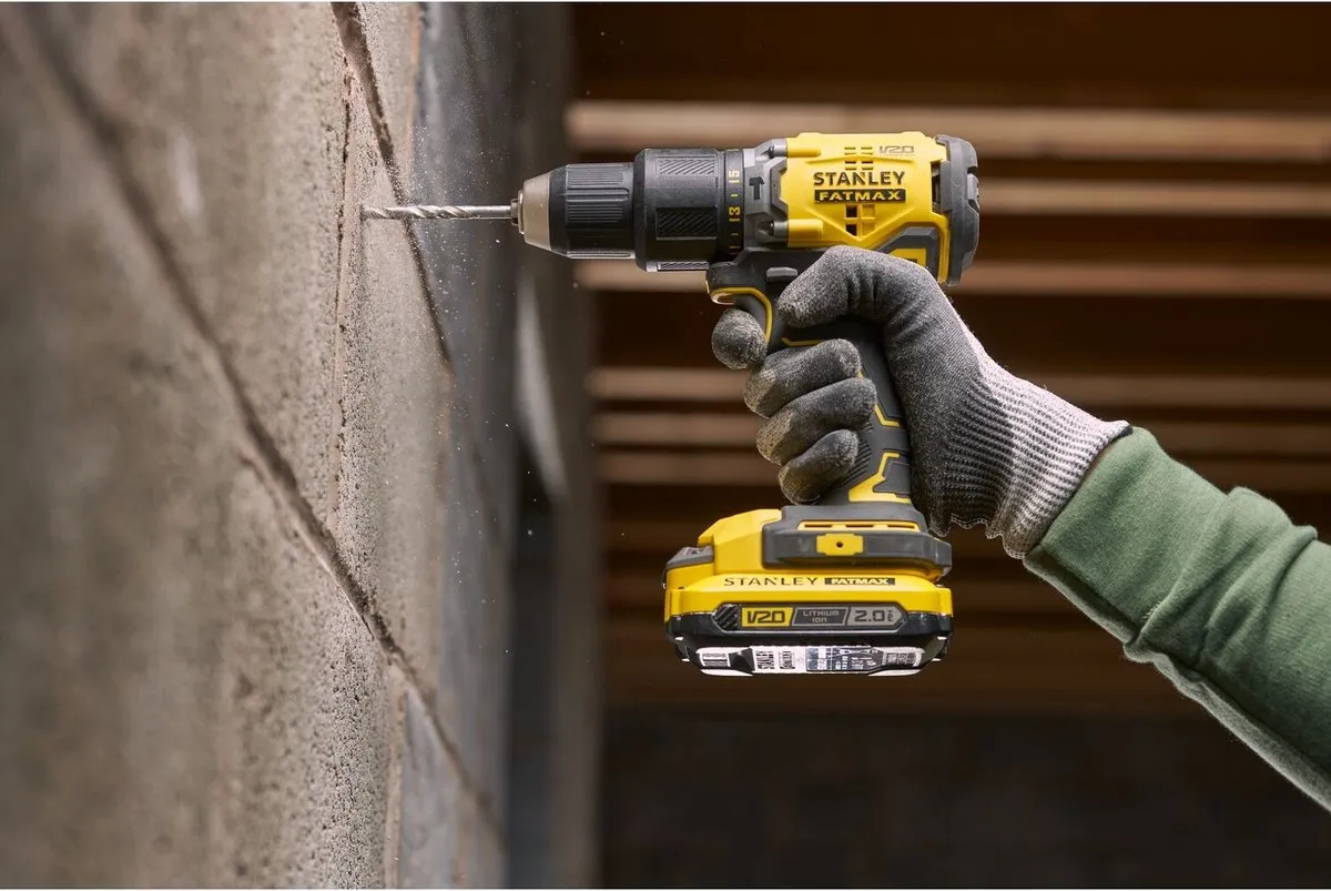 Stanley 18V SFMCK461D2S-QW Klopboor- en Slagmoersleutelset - 2x 2,0Ah