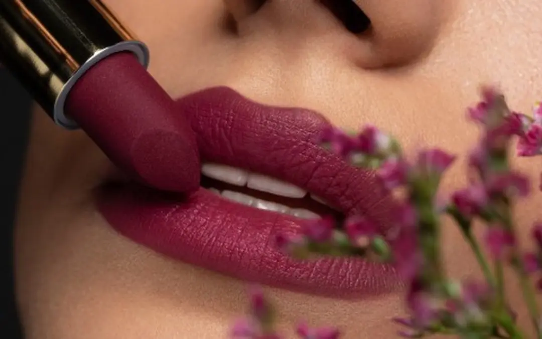 Pupa Milano Petalips Winter Blooming 018 Lippenstift - 3ml - Robijnrode roos
