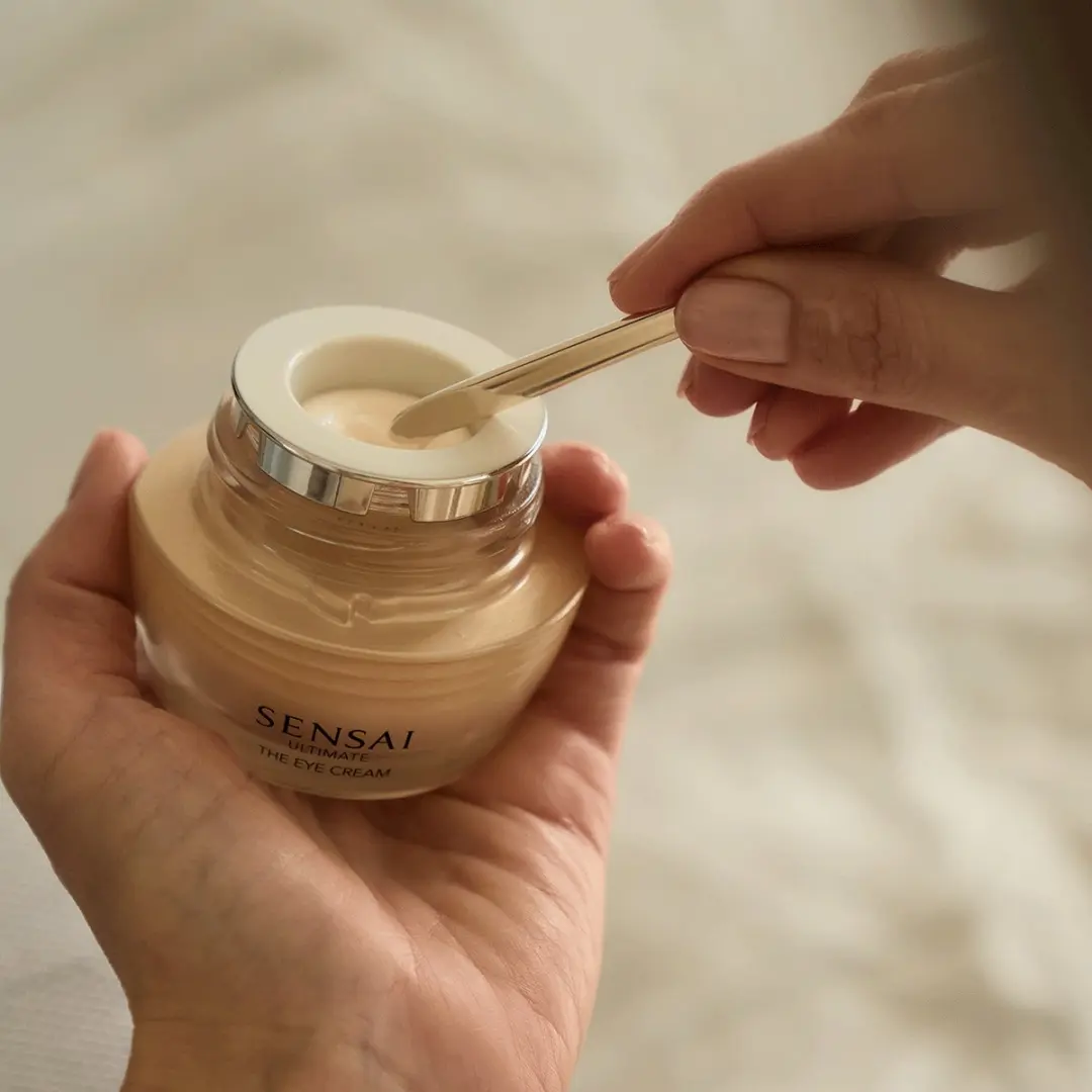 Sensai Ultimate The Eye Cream Oogcrème 15ml - afbeelding 6 van 6