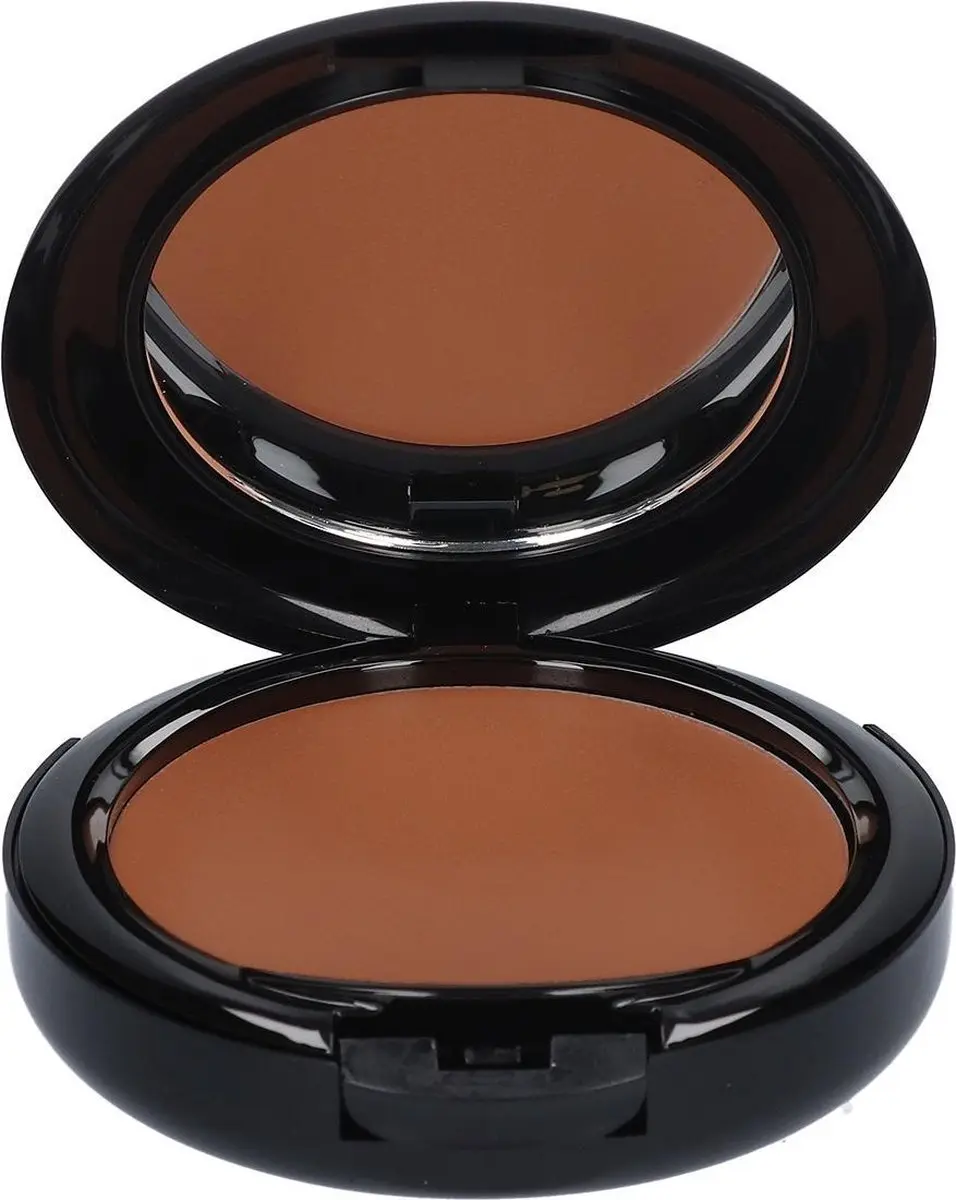 Make-up Studio Light Velvet Foundation Oriental 8ml
