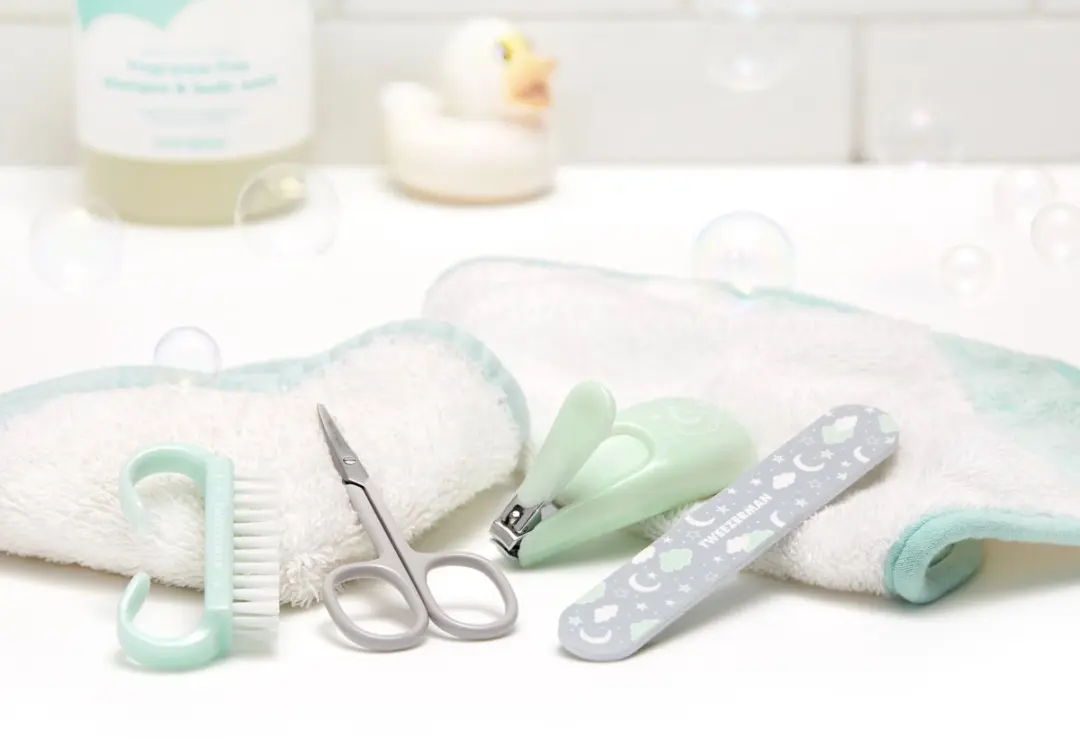 Tweezerman Baby Manicure Kit - Nagelknipper Vijl Schaartje Borsteltje - Mint Groen