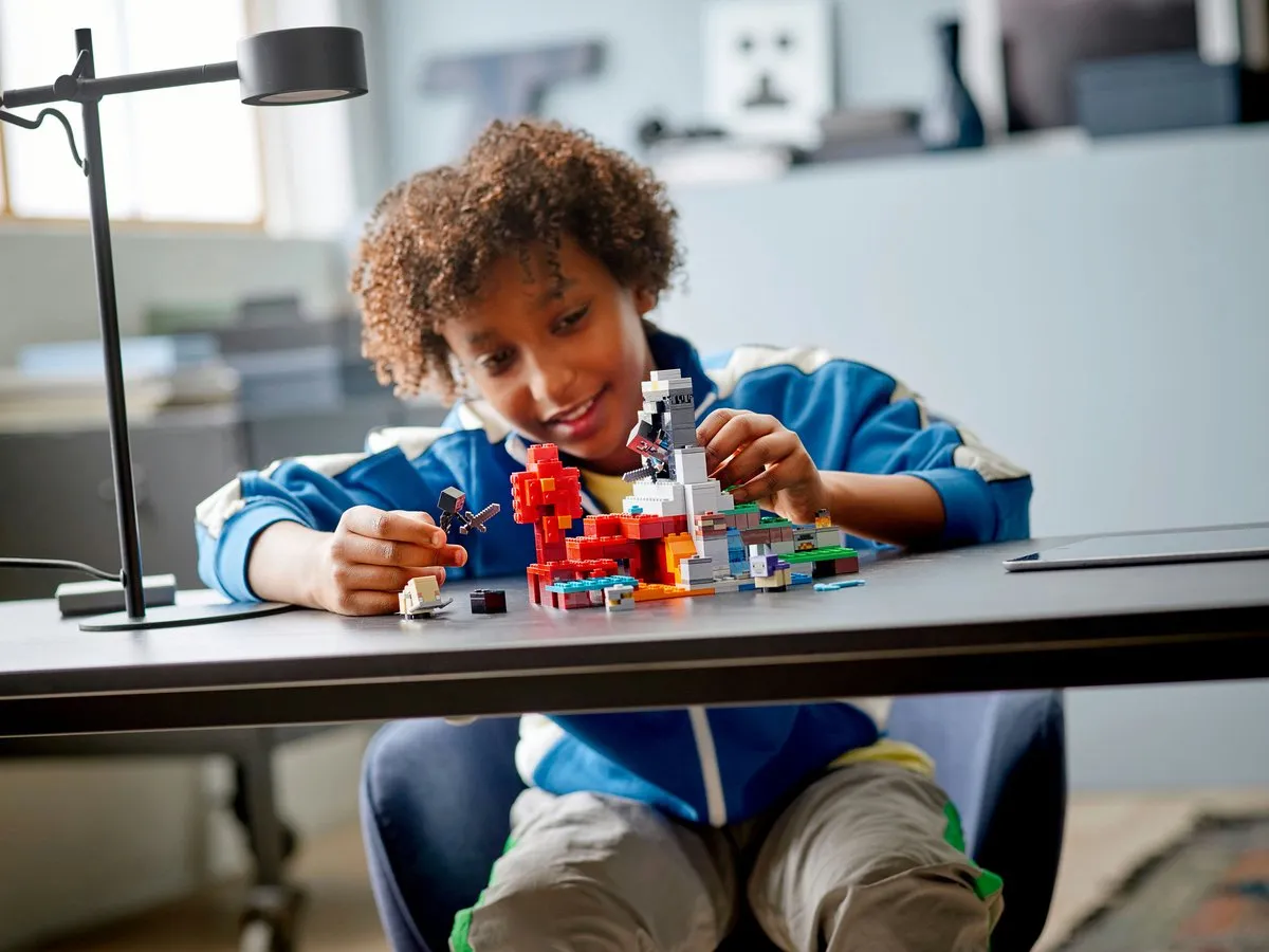 LEGO Minecraft Het Verwoeste Portaal 21172 - Multikleur - afbeelding 3 van 6
