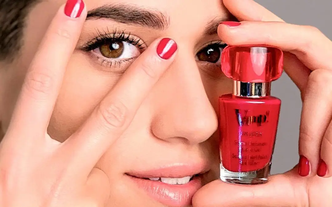 Pupa Vamp! Nagellak 204 Passionate Red - 9ml