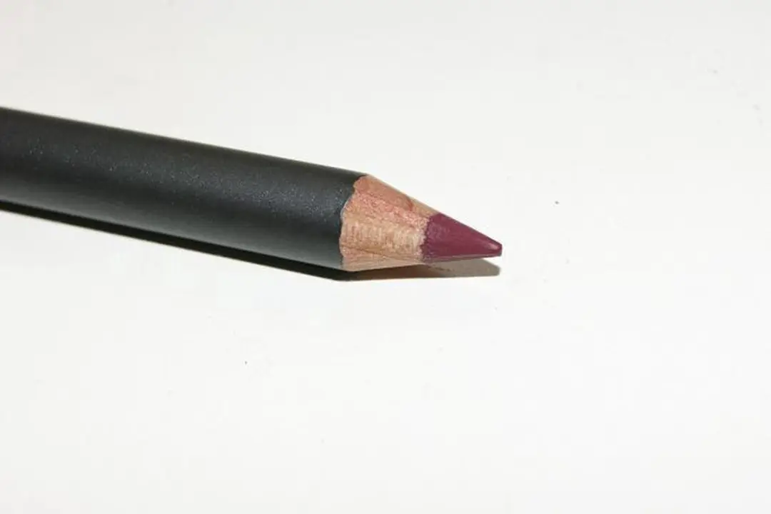 MAC Lip Pencil Beet - 1ml