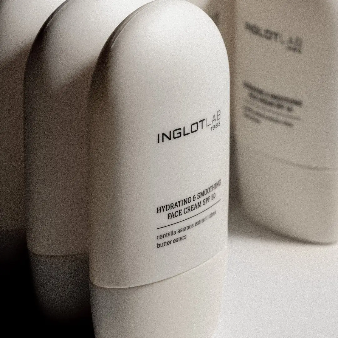 Inglot LAB Hydrating & Smoothing Face Cream SPF 50 - 50ml - afbeelding 4 van 6