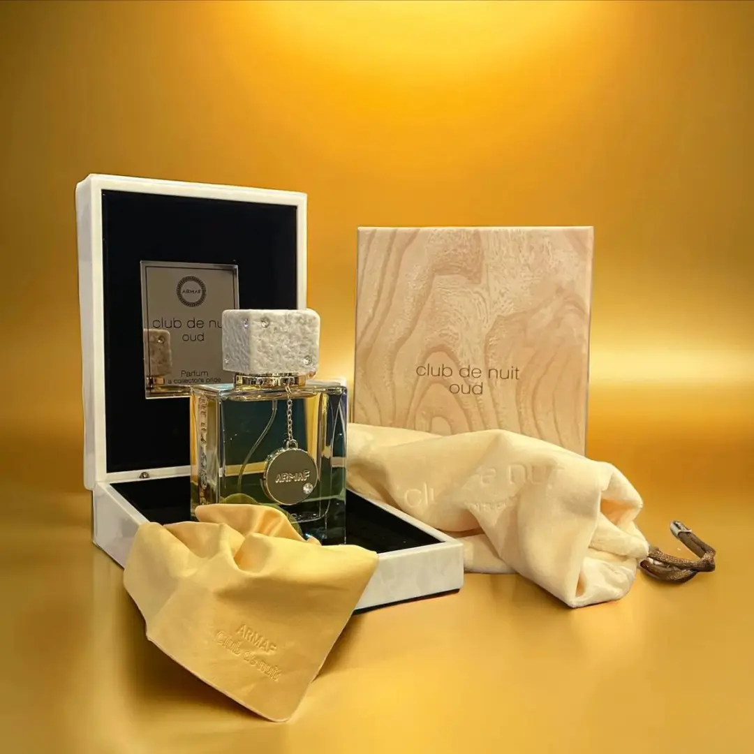 Armaf Club de Nuit Oud Parfum Spray 105ml