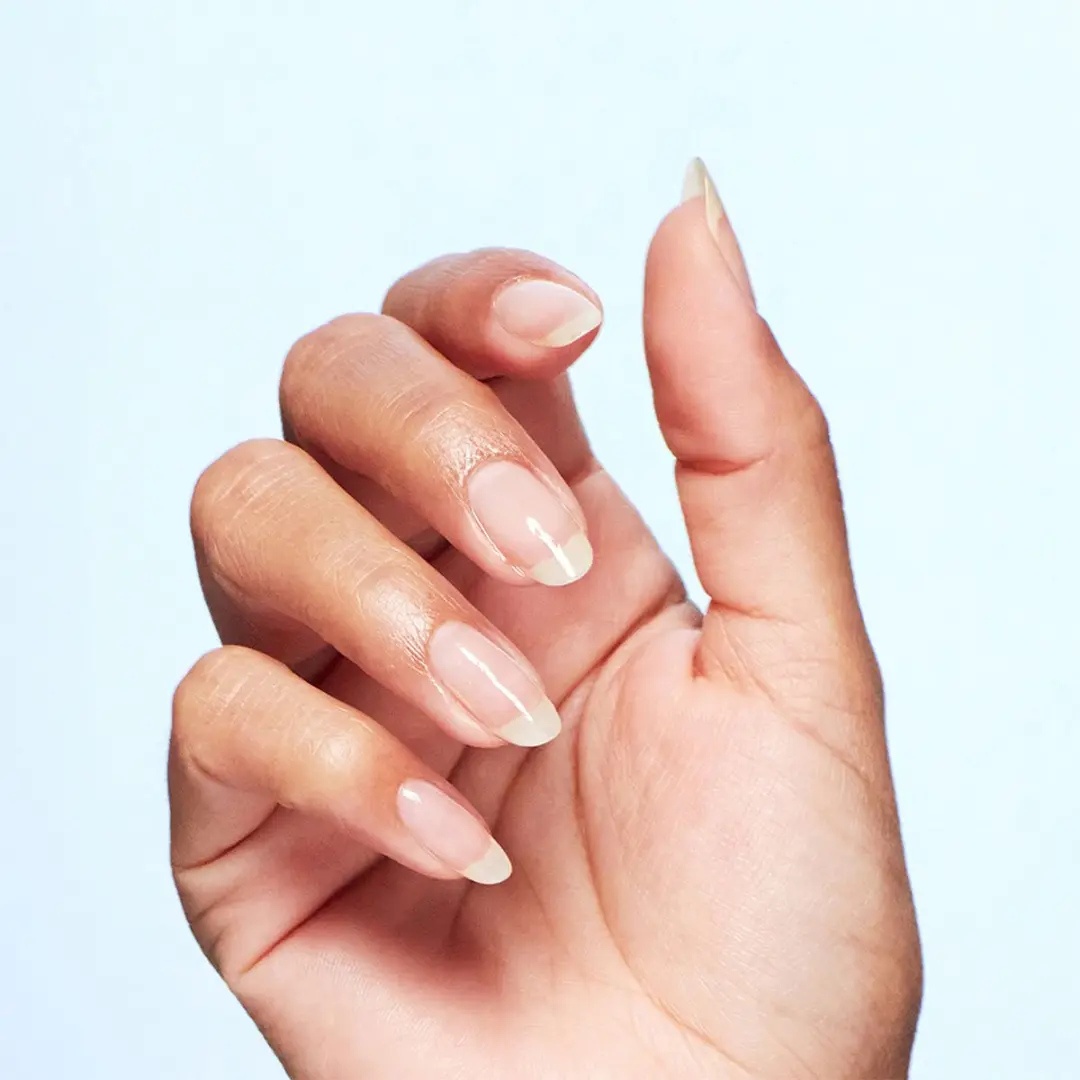 O.P.I. Nature Strong Base Coat 15ml - Zwart