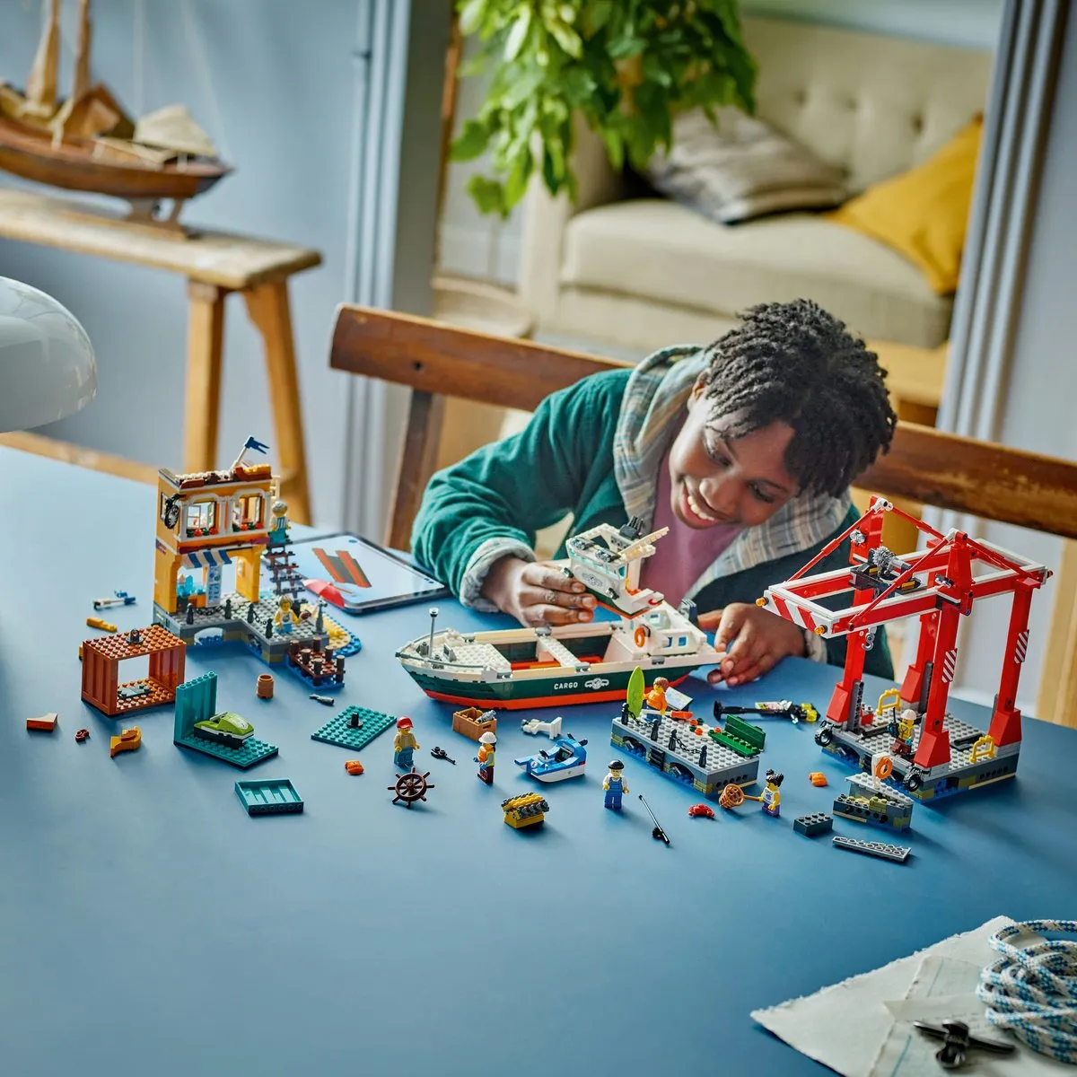 LEGO City Haven met Vrachtschip 60422 - 1226 Stukken - afbeelding 5 van 6