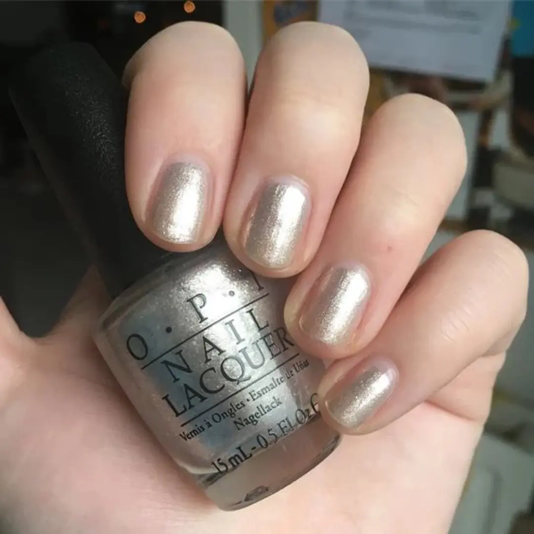 O.P.I. Five and Ten Nagellak