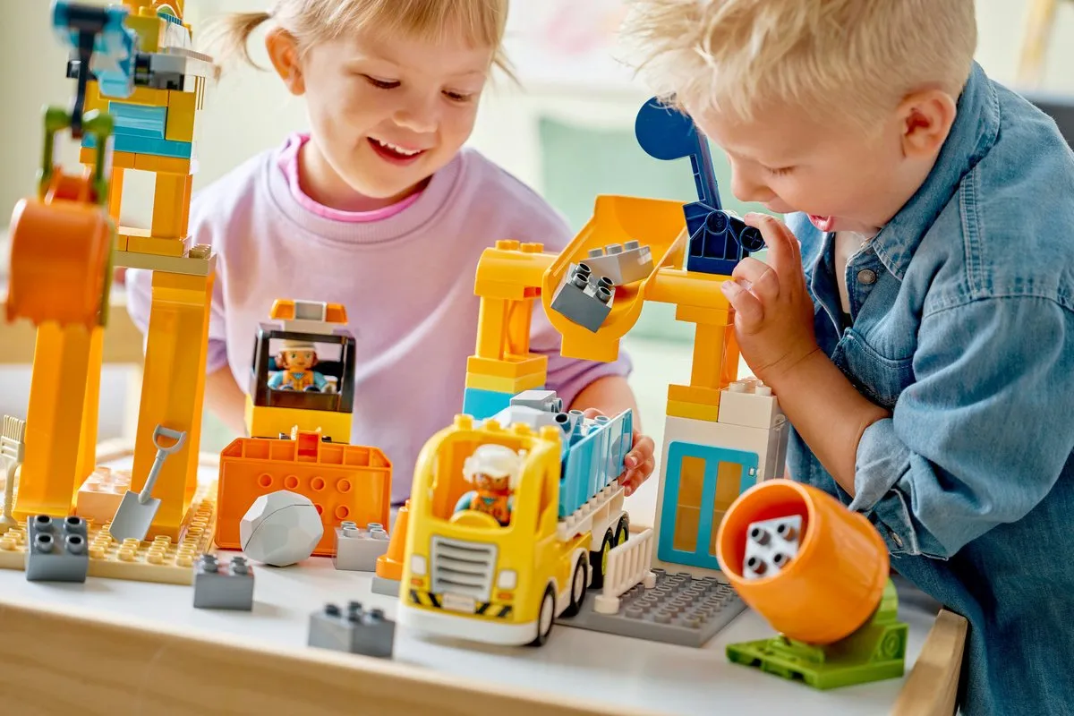 LEGO DUPLO 10476 Bouwplaats 3-in-1 - 84 Stukken - 2 Minifiguren - afbeelding 6 van 6