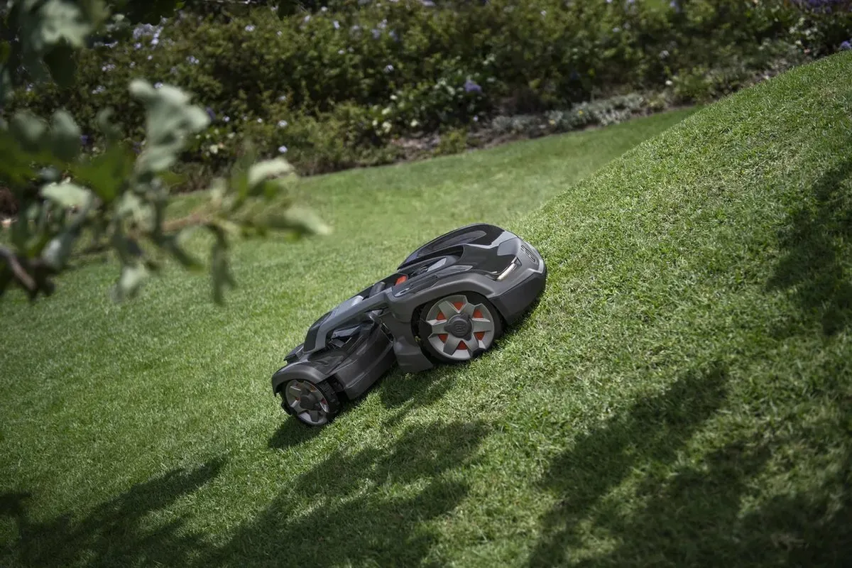 Husqvarna Automower 435X Robotmaaier - Basisstation Inclusief