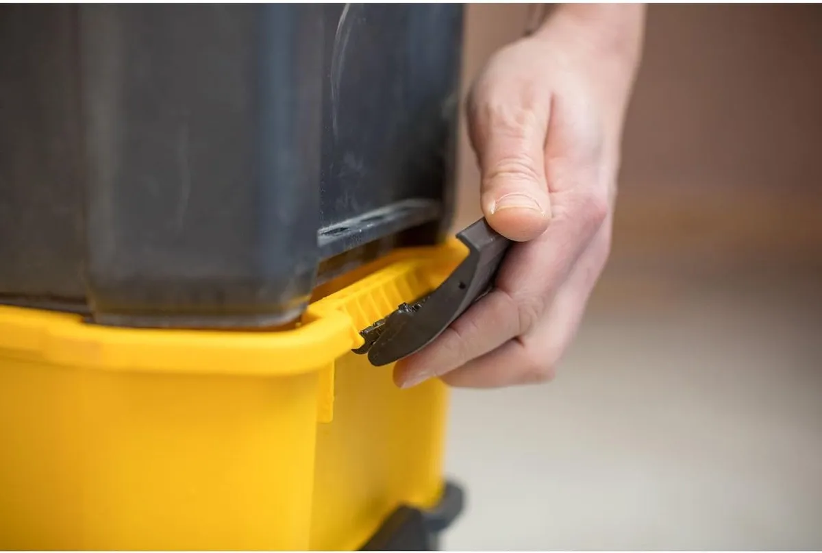 Stanley Essential Rolwerkplaats Gereedschapkoffer - Geel/Zwart