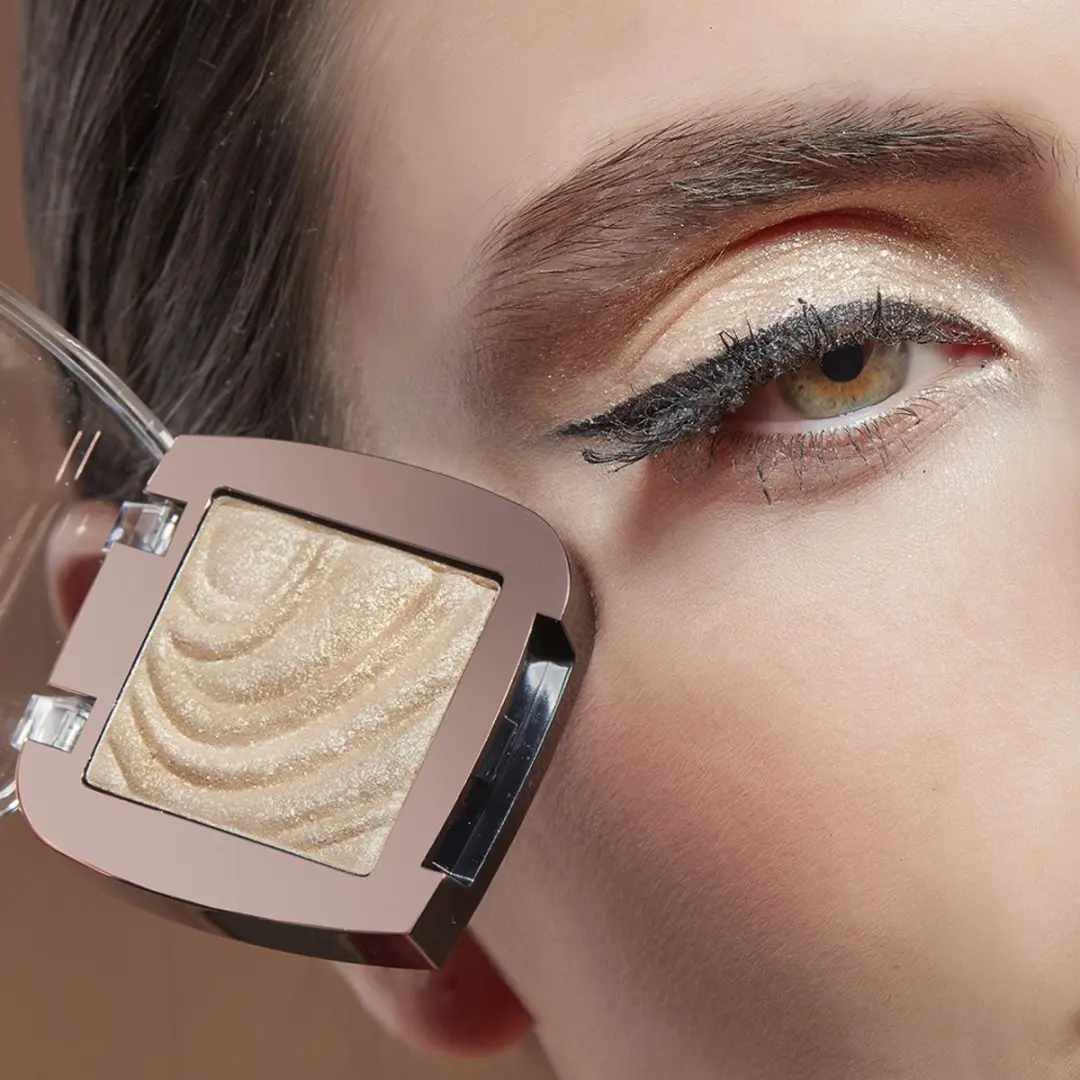 Deborah Milano Color Lovers Oogschaduw 3 Super Gold - Goud