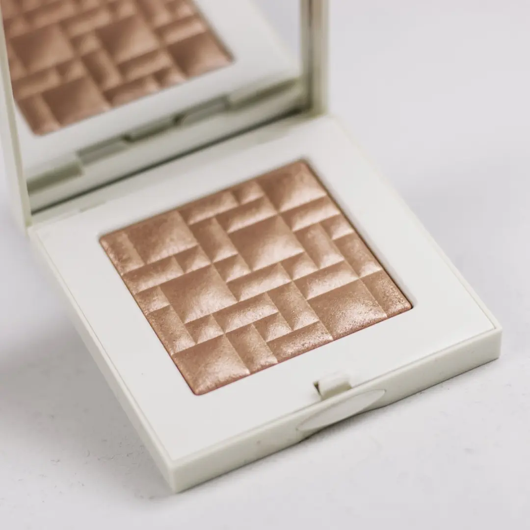 Bobbi Brown Highlighting Powder Opal Glow