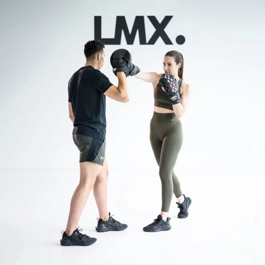LifeMaxx LMX Bokshandschoenen Leder 16 oz - Zwart/Rood/Wit