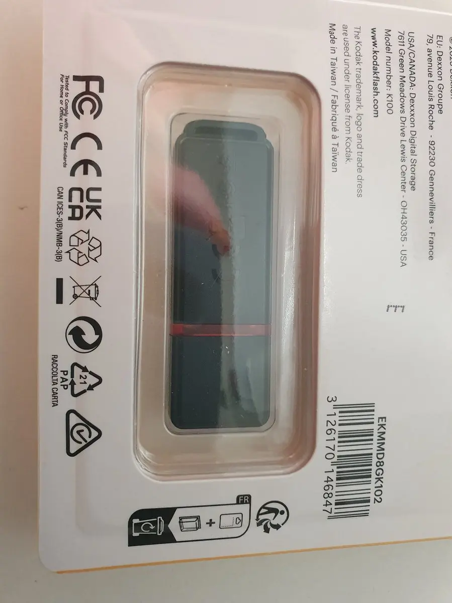 Kodak Classic K102 EKMMD8GK102 USB Stick 8GB - Rood/Zwart - afbeelding 4 van 4