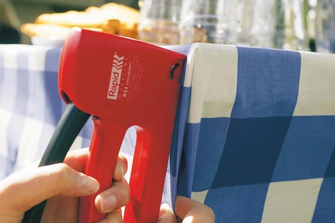 Rapid R53 Handtacker 20443850 - Rood