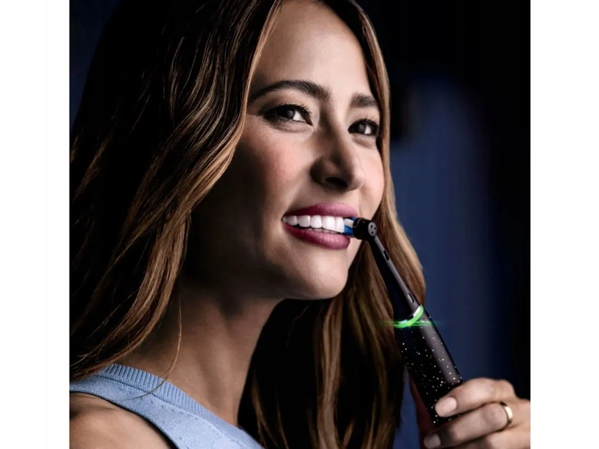 Oral-B iO Series 10 Cosmic Black Elektrische Tandenborstel - 7 Modi - Zwart