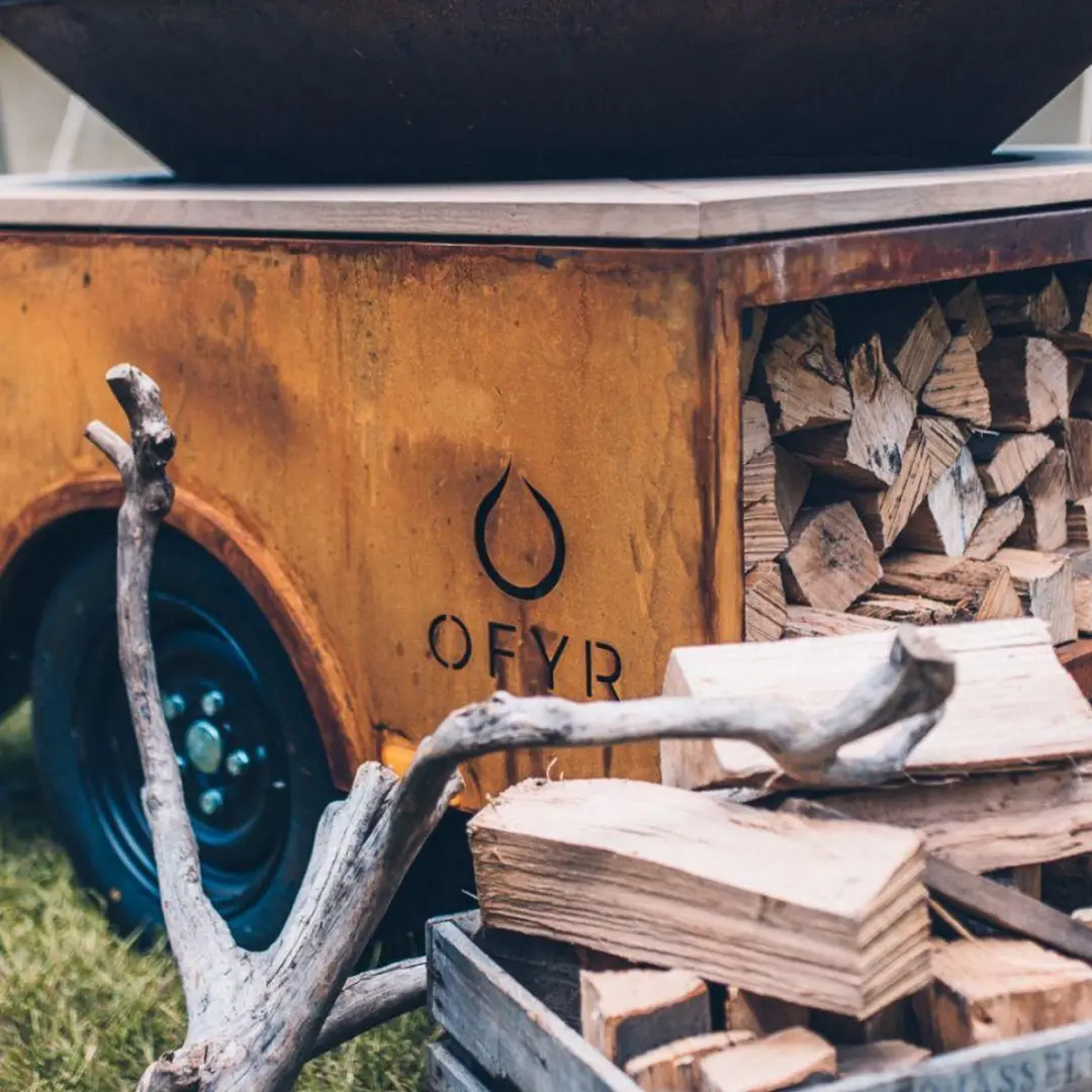 Ofyr Trailer Corten BBQ - 150cm - 20 Hamburgers