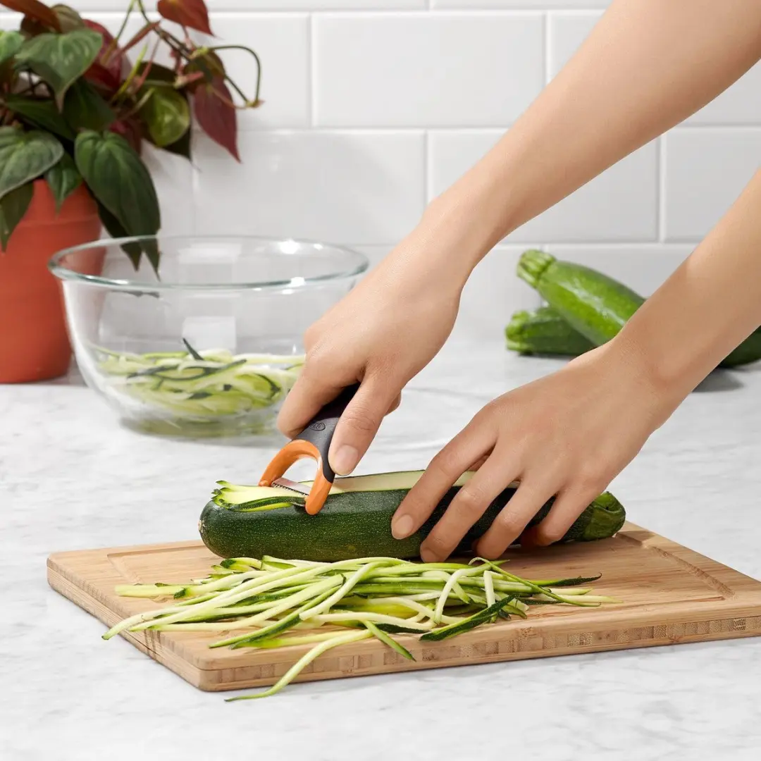 OXO Good Grips Juliennesnijder Prep Y - Zwart