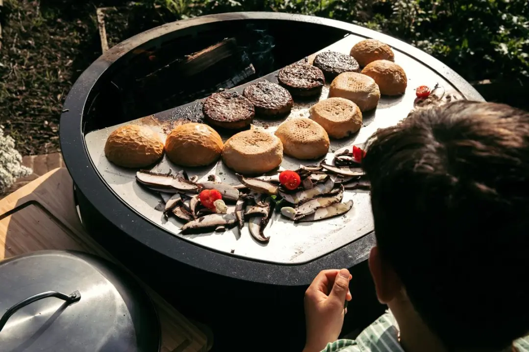 Grill Guru BBQ Plancha Houtskool 74cm - 10 Burgers - Zwart/RVS